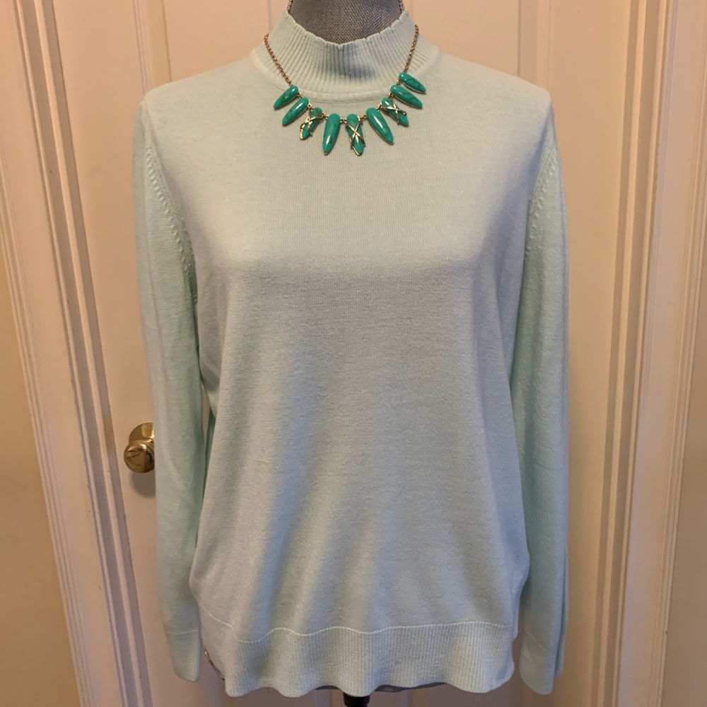 Seafoam green sag harbor sweater size medium